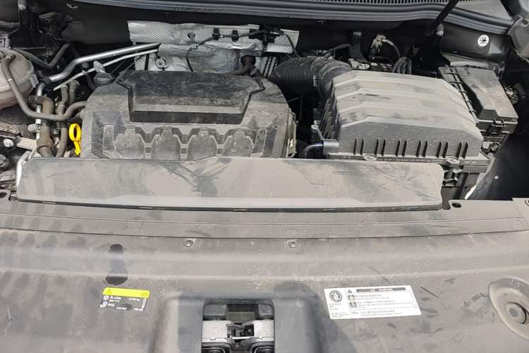 Used Volkswagen Viloran 2024 380TSI Premium Edition Engine Bay