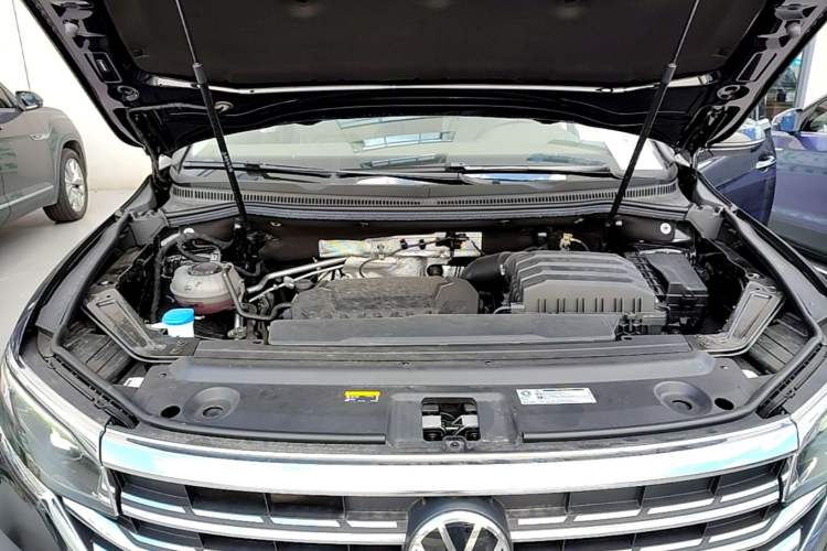 Used Volkswagen Viloran 2024 380TSI Premium Edition Engine Bay