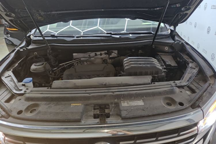 Used Volkswagen Viloran 2024 380TSI Premium Edition Engine Bay