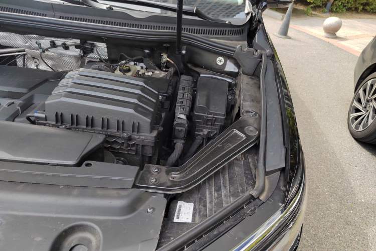 Used Volkswagen Viloran 2024 380TSI Flagship Edition Engine Bay Left
