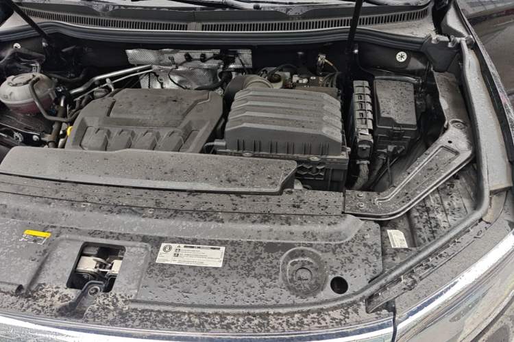 Used Volkswagen Viloran 2024 380TSI Premium Edition Engine Bay Left