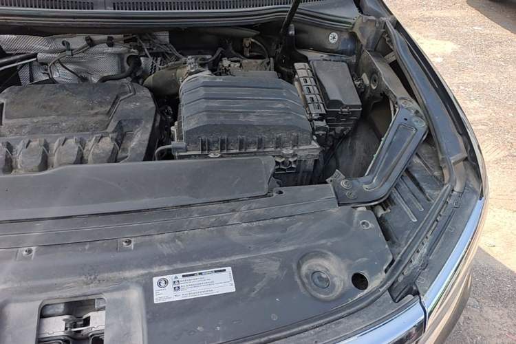 Used Volkswagen Viloran 2024 330TSI Business Edition Engine Bay Left