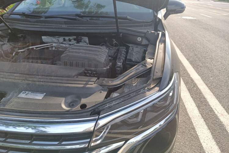 Used Volkswagen Viloran 2024 380TSI Premium Edition Engine Bay Left