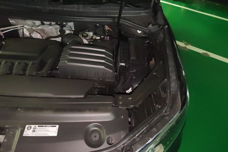 Used Volkswagen Viloran 2024 380TSI Luxury Edition Engine Bay Left
