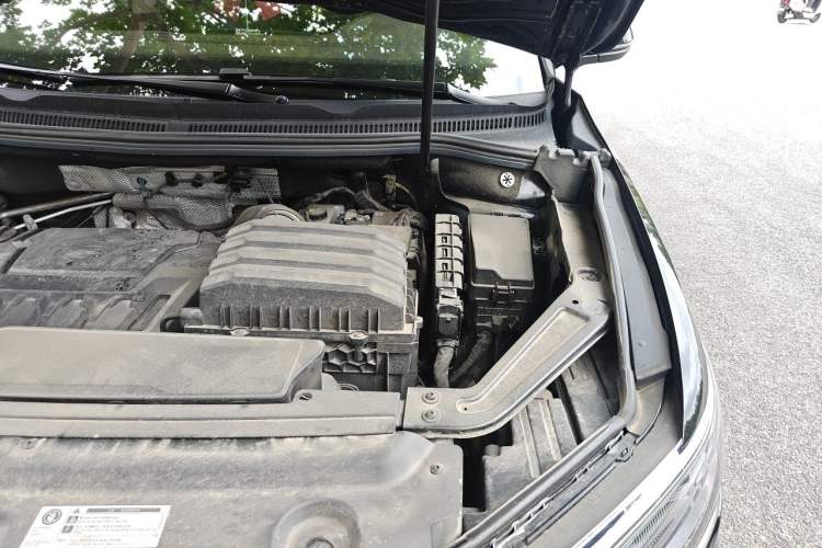 Used Volkswagen Viloran 2024 380TSI Luxury Edition Engine Bay Left