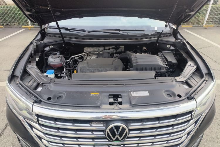Used Volkswagen Viloran 2024 380TSI Premium Edition Engine Bay