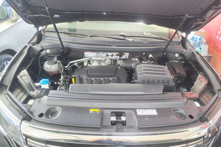 Used Volkswagen Viloran 2024 380TSI Premium Edition Engine Bay