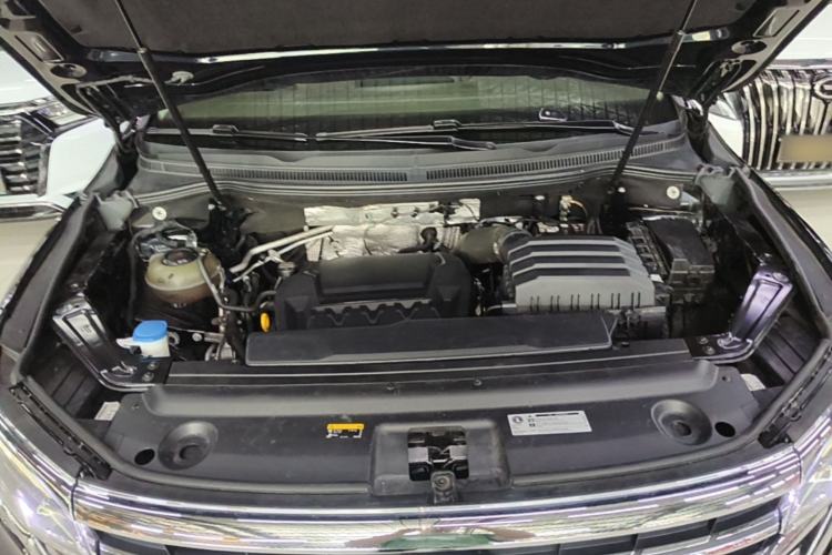 Used Volkswagen Viloran 2024 380TSI Premium Edition Engine Bay
