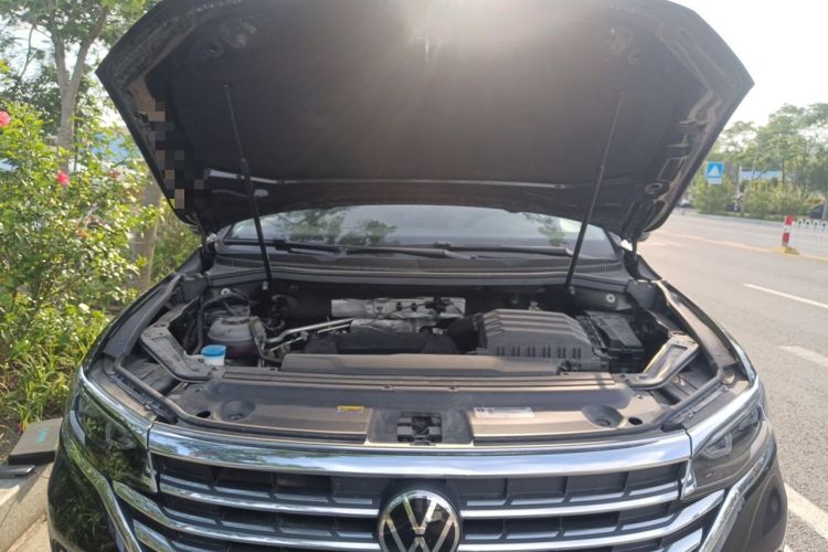 Used Volkswagen Viloran 2024 380TSI Premium Edition Engine Bay