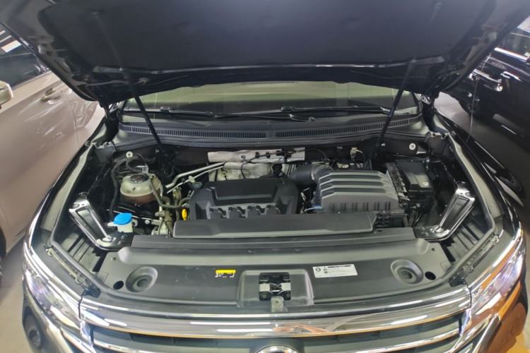 Used Volkswagen Viloran 2024 380TSI Luxury Edition Engine Bay