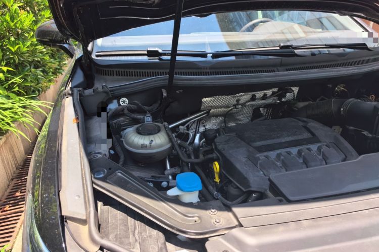 Used Volkswagen Viloran 2024 380TSI Premium Edition Engine Bay Right