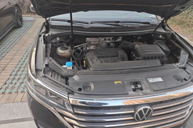 Used Volkswagen Viloran 2024 380TSI Luxury Edition Engine Bay Right