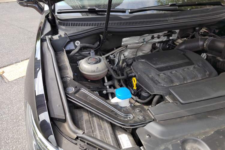 Used Volkswagen Viloran 2024 380TSI Flagship Edition Engine Bay Right