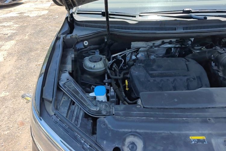 Used Volkswagen Viloran 2024 330TSI Business Edition Engine Bay Right