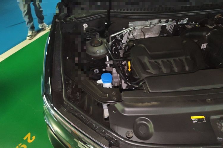 Used Volkswagen Viloran 2024 380TSI Luxury Edition Engine Bay Right