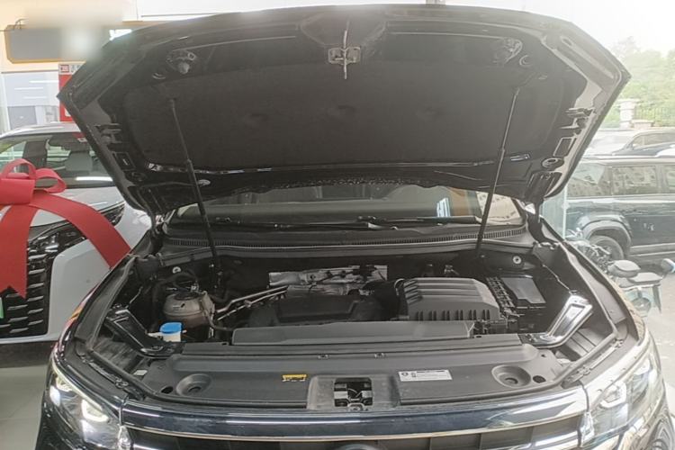 Used Volkswagen Viloran 2024 380TSI Premium Edition Engine Bay