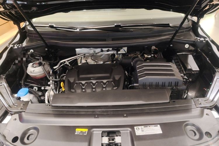 Used Volkswagen Viloran 2024 380TSI Premium Edition Engine Bay