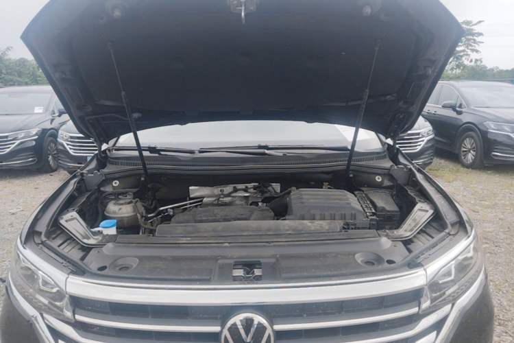 Used Volkswagen Viloran 2024 330TSI Business Edition Engine Bay