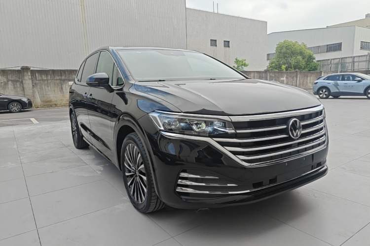 Used Volkswagen Viloran 2024 380TSI Premium Edition Exterior 1