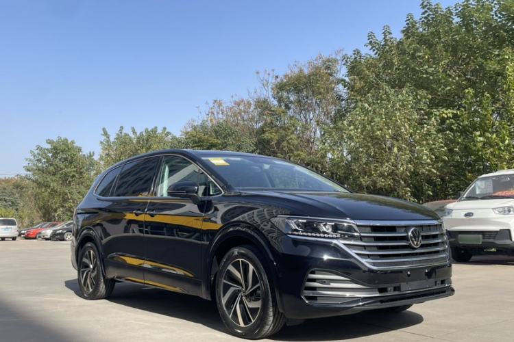 Used Volkswagen Viloran 2024 380TSI Luxury Edition Exterior 2