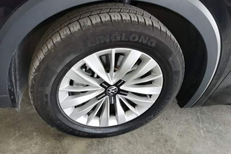 Used Volkswagen Viloran 2024 330TSI Business Edition Exterior 4
