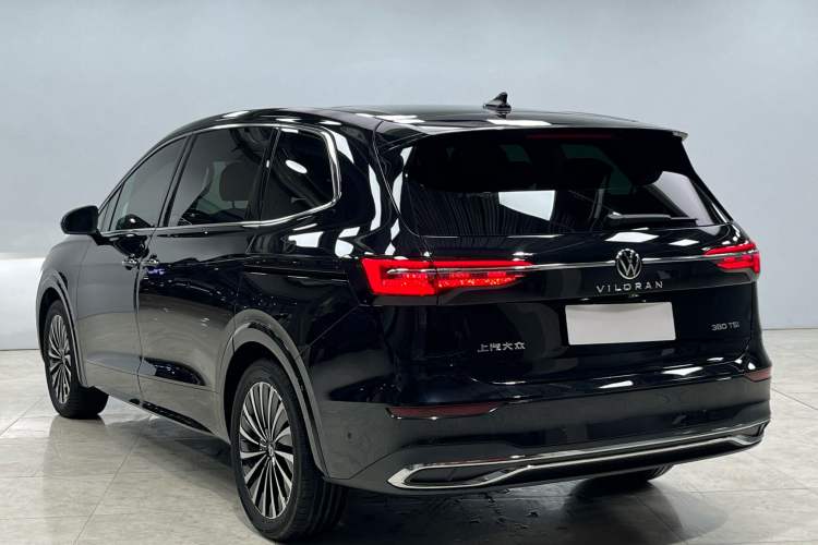 Used Volkswagen Viloran 2024 380TSI Premium Edition Exterior 4