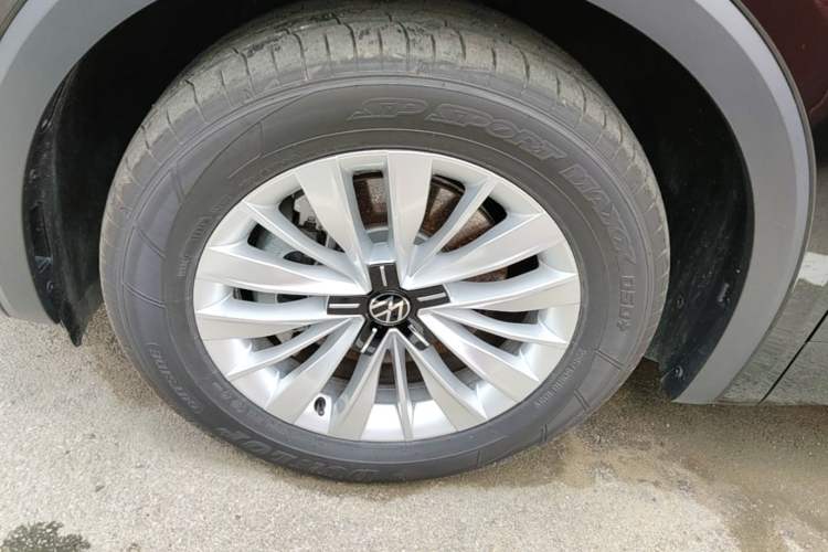 Used Volkswagen Viloran 2024 330TSI Business Edition Exterior 4