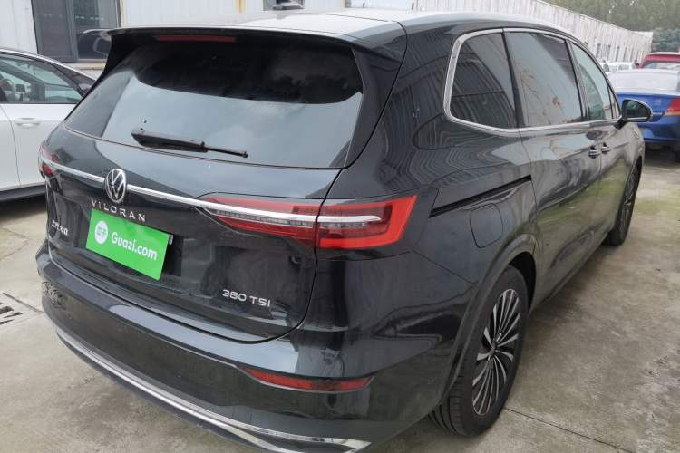 Used Volkswagen Viloran 2024 380TSI Premium Edition Exterior 5