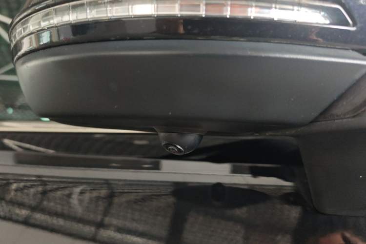Used Volkswagen Viloran 2024 330TSI Business Edition Exterior 7