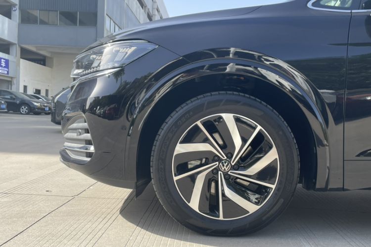 Used Volkswagen Viloran 2024 380TSI Luxury Edition Exterior 7