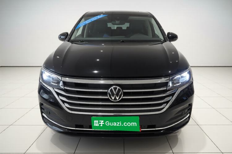 Used Volkswagen Viloran 2024 330TSI Luxury Edition Front
