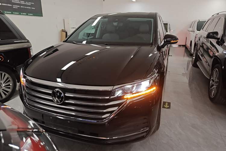 Used Volkswagen Viloran 2024 380TSI Luxury Edition Front