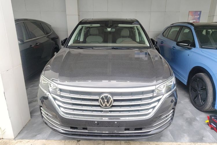 Used Volkswagen Viloran 2024 380TSI Premium Edition Front