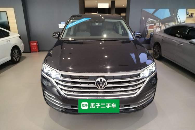 Used Volkswagen Viloran 2024 380TSI Premium Edition Front