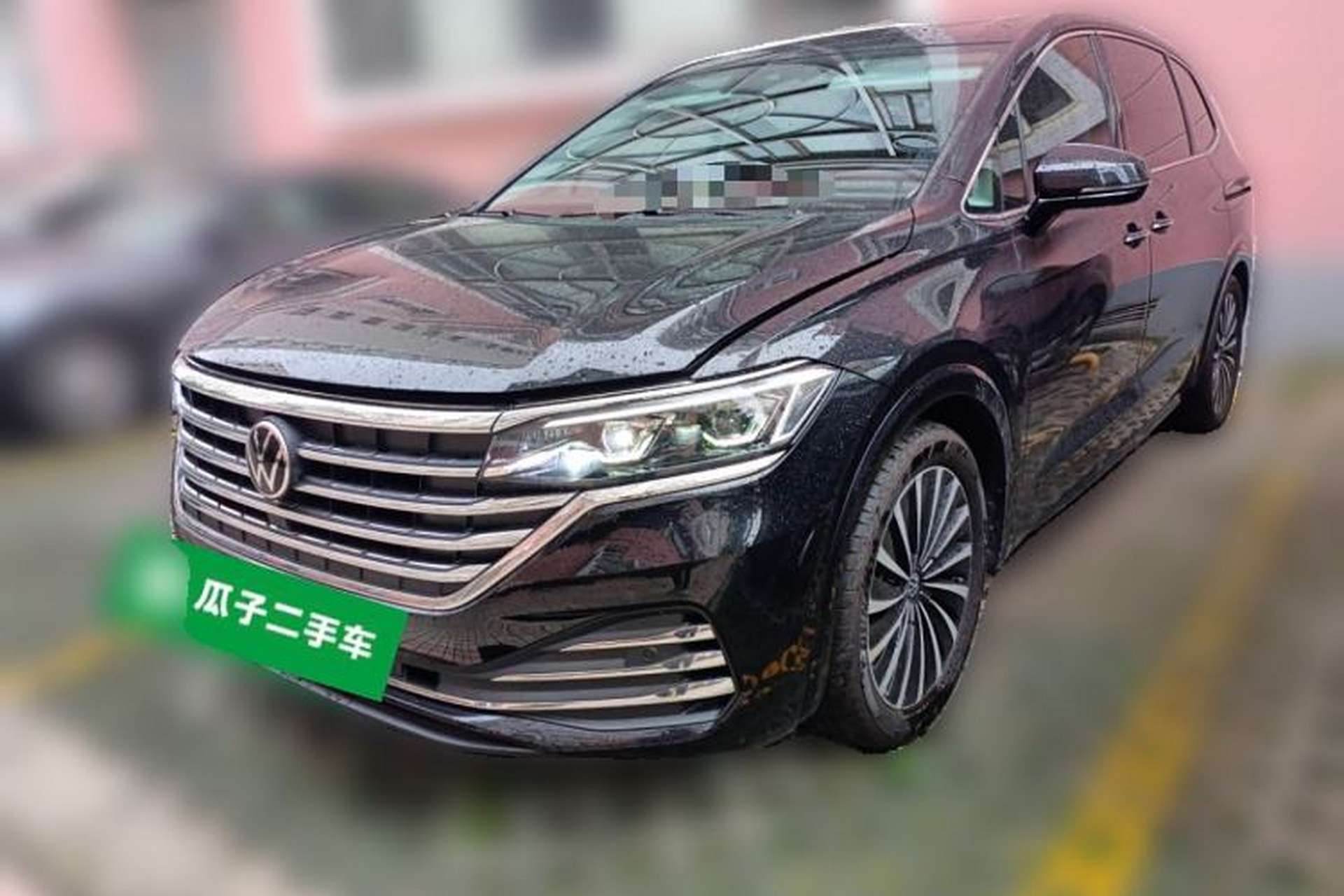 Used Volkswagen Viloran 2024 380TSI Premium Edition Front Left 45 Deg