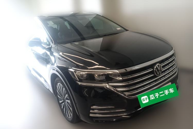 Used Volkswagen Viloran 2024 380TSI Premium Edition Front Right 45 Deg