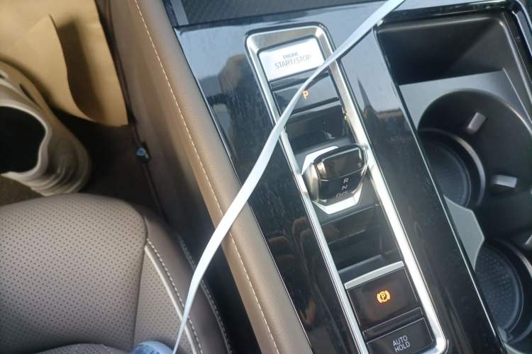 Used Volkswagen Viloran 2024 380TSI Premium Edition Gear Lever