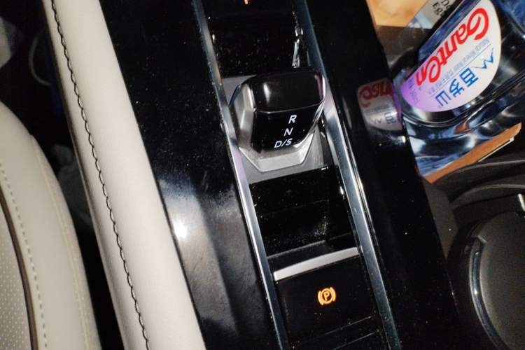 Used Volkswagen Viloran 2024 380TSI Flagship Edition Gear Lever
