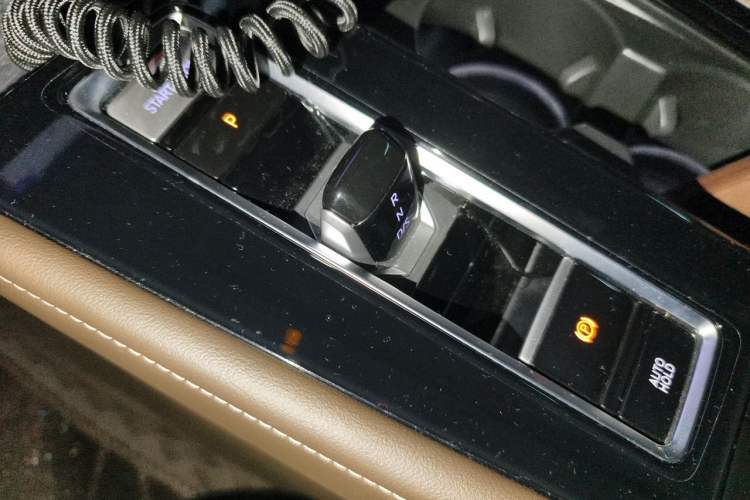 Used Volkswagen Viloran 2024 380TSI Premium Edition Gear Lever