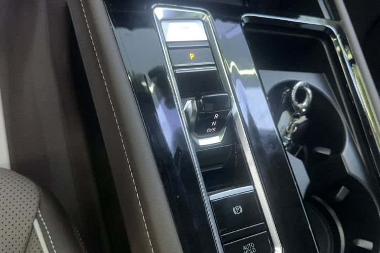 Used Volkswagen Viloran 2024 380TSI Flagship Edition Gear Lever