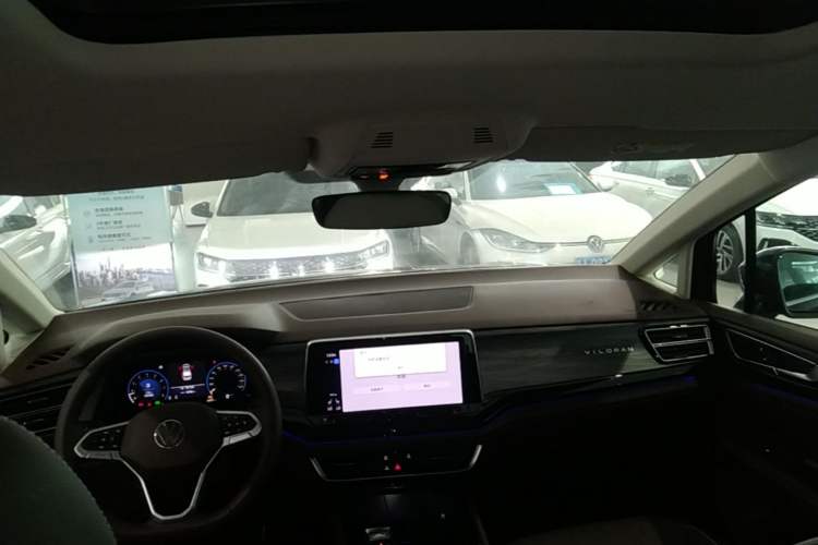Used Volkswagen Viloran 2024 380TSI Premium Edition Headliner