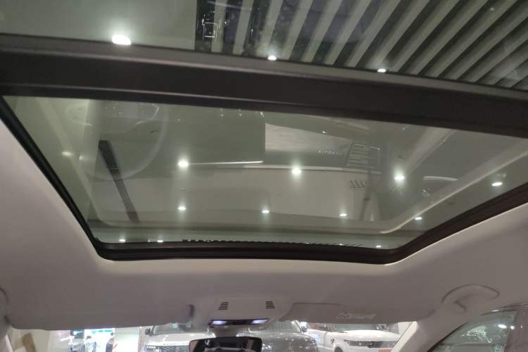 Used Volkswagen Viloran 2024 380TSI Premium Edition Headliner