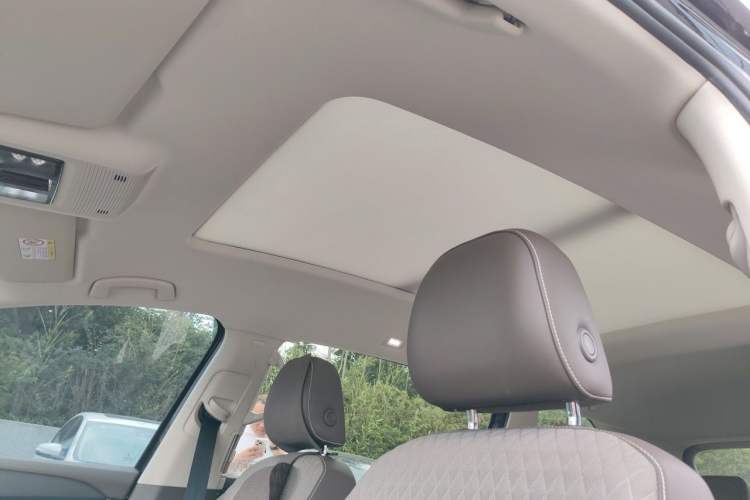 Used Volkswagen Viloran 2024 330TSI Business Edition Headliner