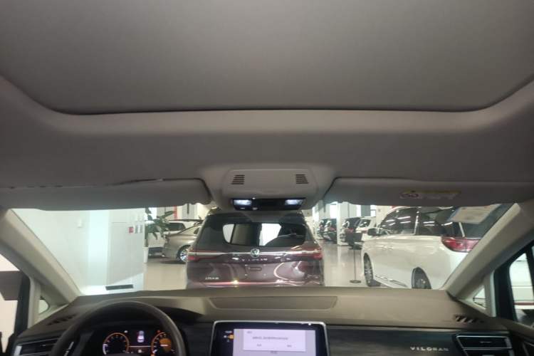Used Volkswagen Viloran 2024 380TSI Premium Edition Headliner