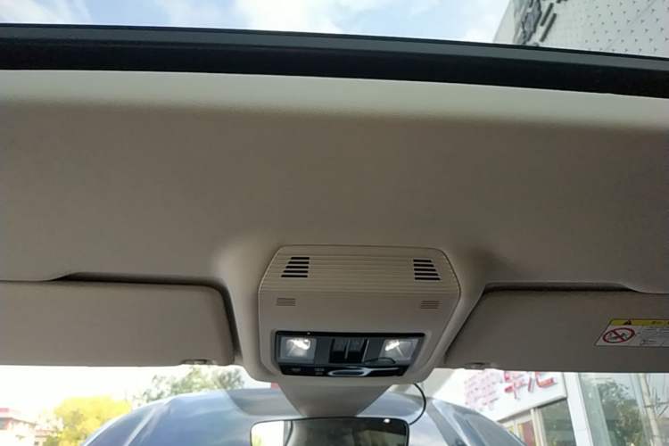Used Volkswagen Viloran 2024 380TSI Luxury Edition Headliner