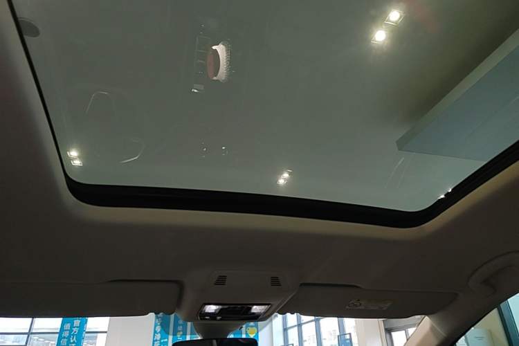 Used Volkswagen Viloran 2024 380TSI Premium Edition Headliner