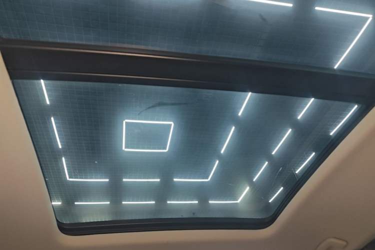 Used Volkswagen Viloran 2024 380TSI Premium Edition Headliner