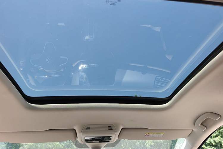 Used Volkswagen Viloran 2024 330TSI Business Edition Headliner