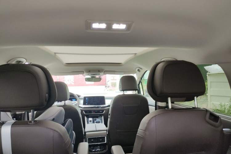 Used Volkswagen Viloran 2024 380TSI Premium Edition Headliner
