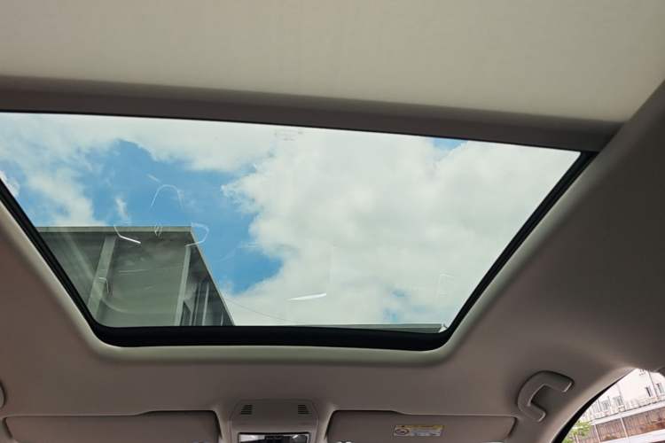 Used Volkswagen Viloran 2024 380TSI Premium Edition Headliner